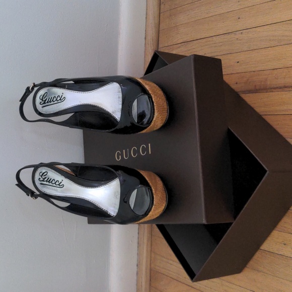 Gucci- original made in Italy heels - Picture 1 of 10